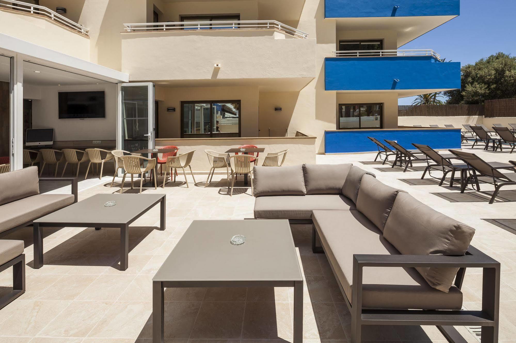 Ibiza Heaven Apartments (Adults Only) Playa d'en Bossa Exterior photo